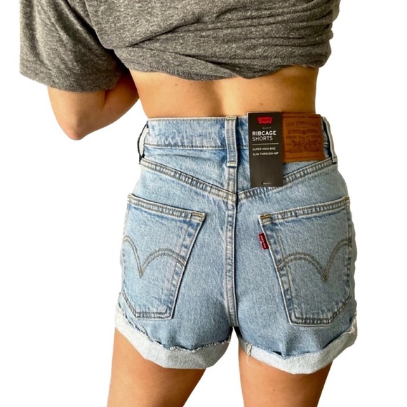 🆕 l e v i ‘ s • button fly ribcage denim shorts - Picture 10 of 11